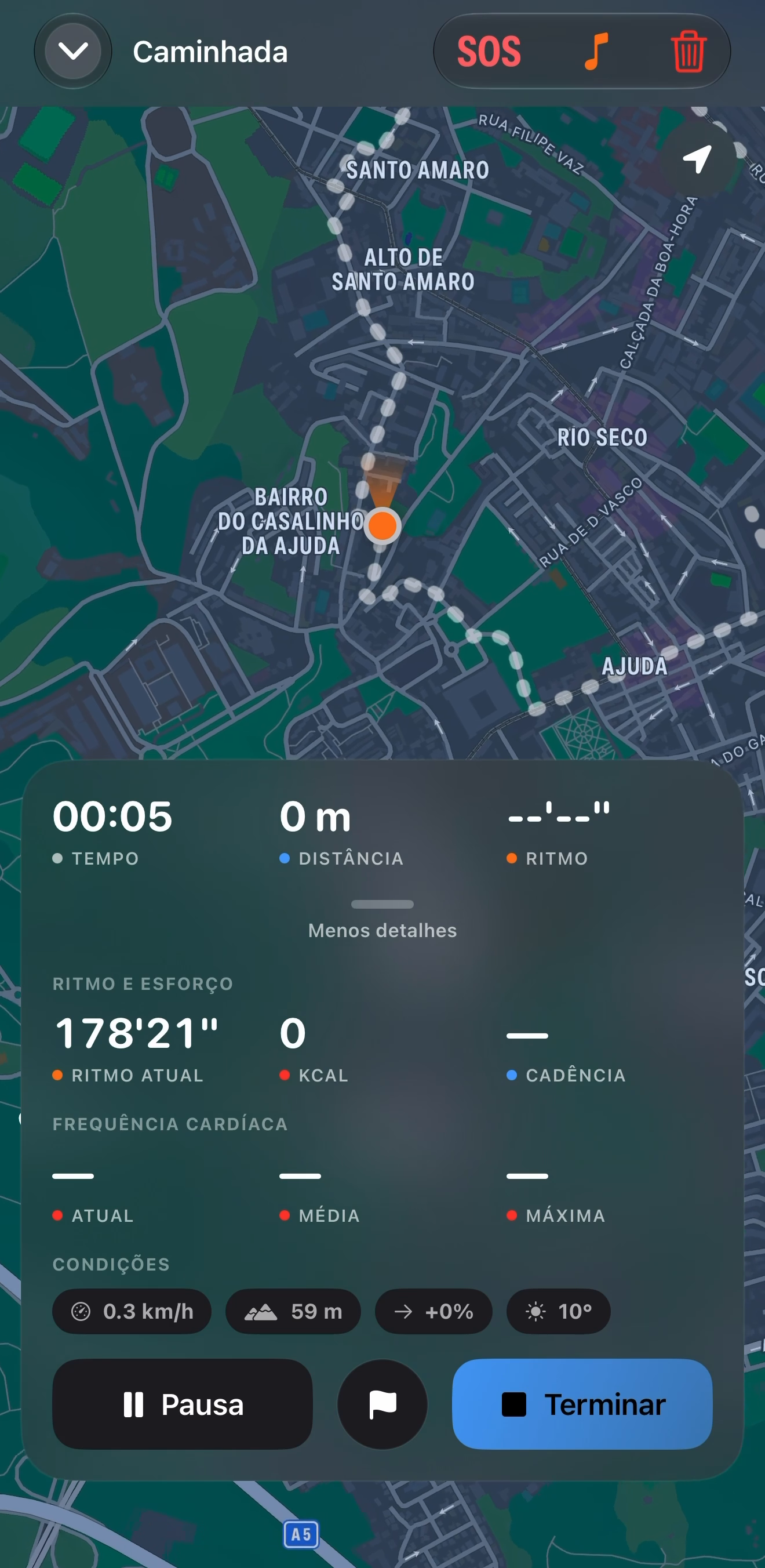 Treino de caminhada em curso na Tevik Fit com mapa, tempo, distância e ritmo